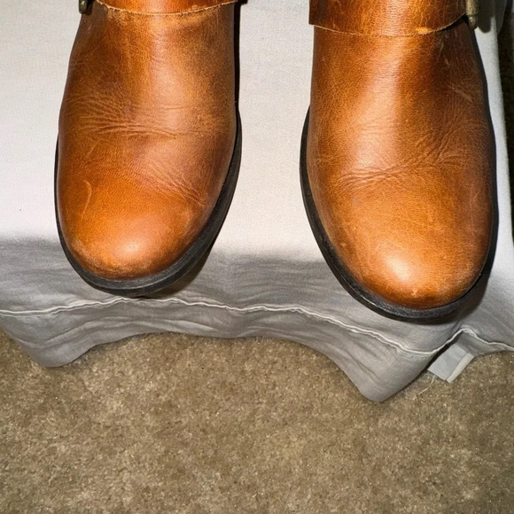 Steve Madden Perforated Hole Booties Buckle Size 7.5 Cognac Ankle Shoe - Picture 10 of 11